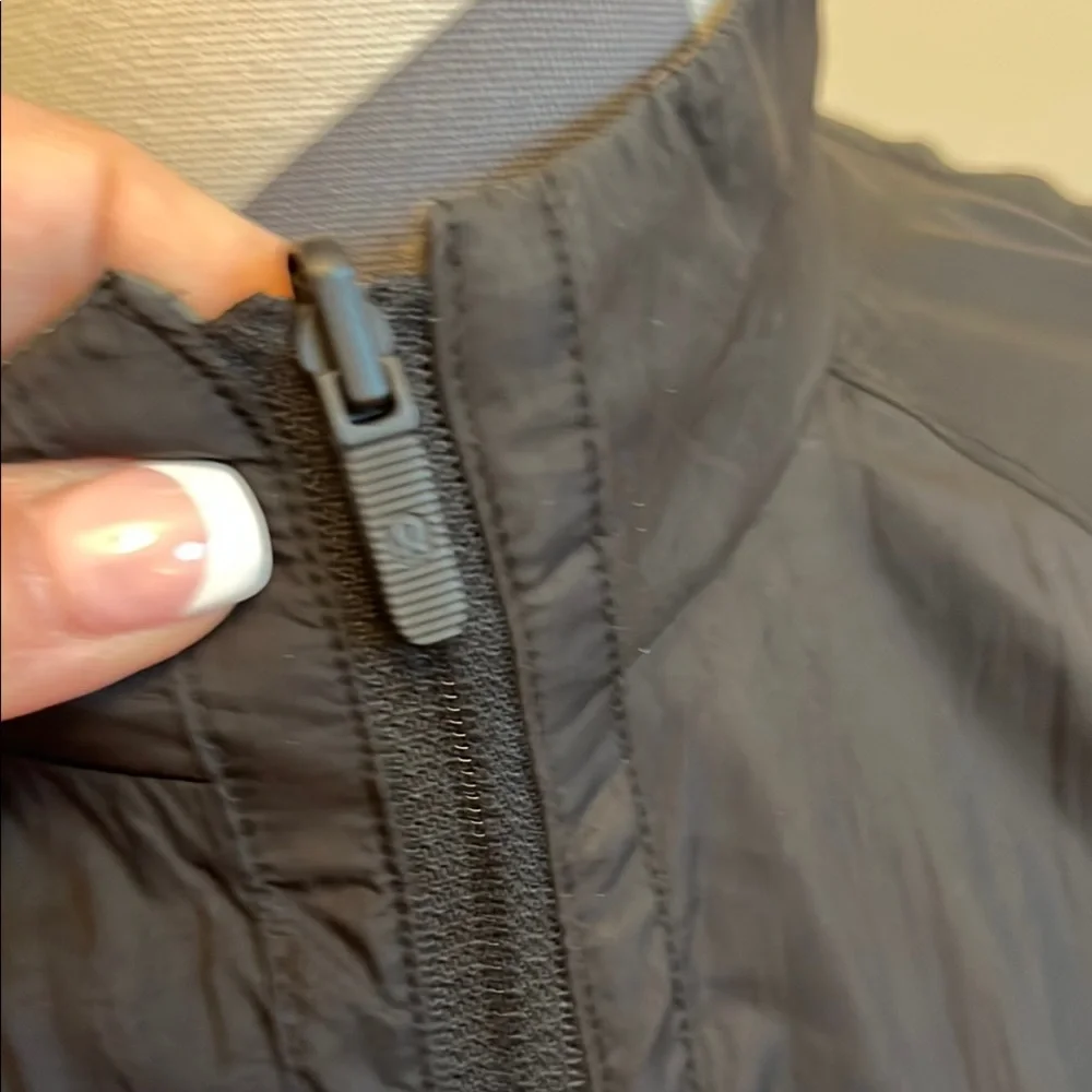 EUC Lululemon Black Bomber Jacket Reversible and Relaxed Fit